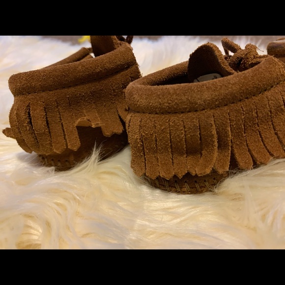 Baby minnetonkas size 1 & 2 - Picture 2 of 6